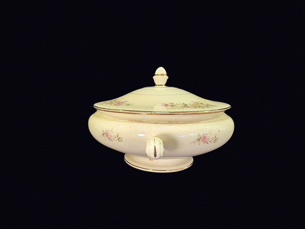HLC Eggshell Nautilus 1949 Covered Tureen
