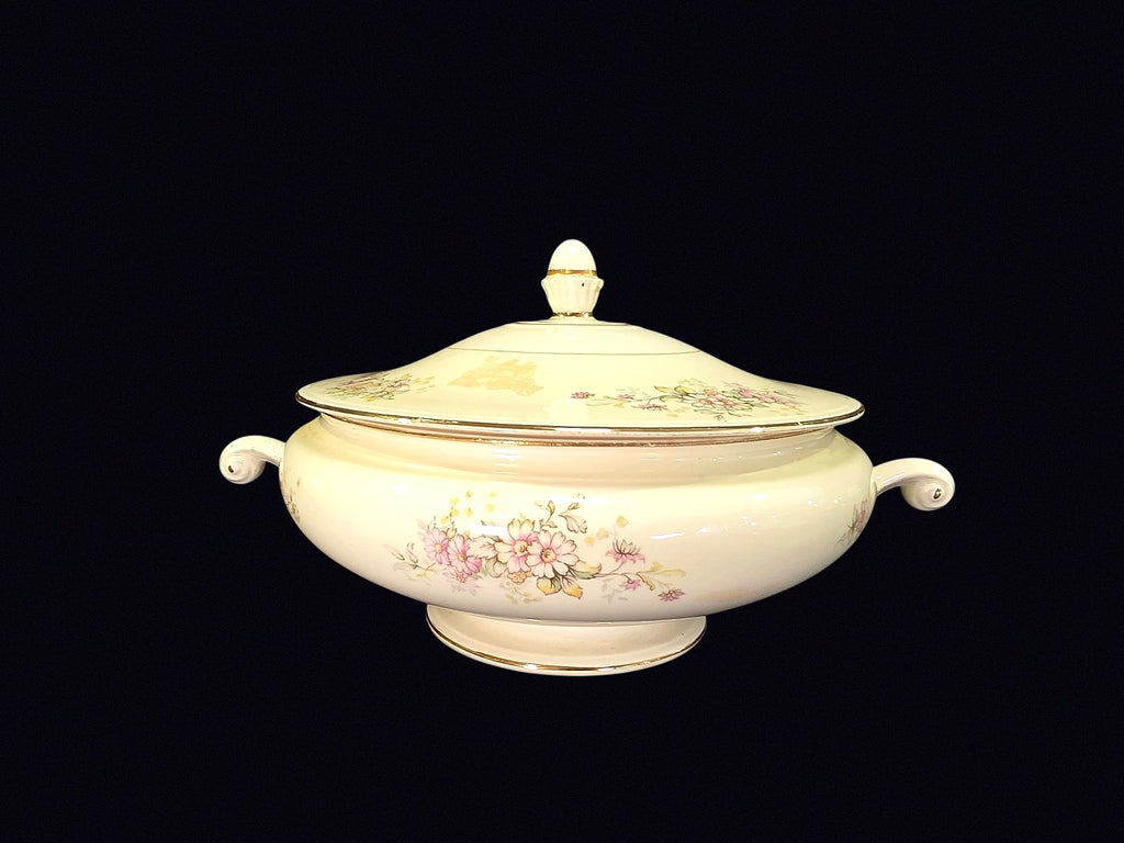 HLC Eggshell Nautilus 1949 Covered Tureen