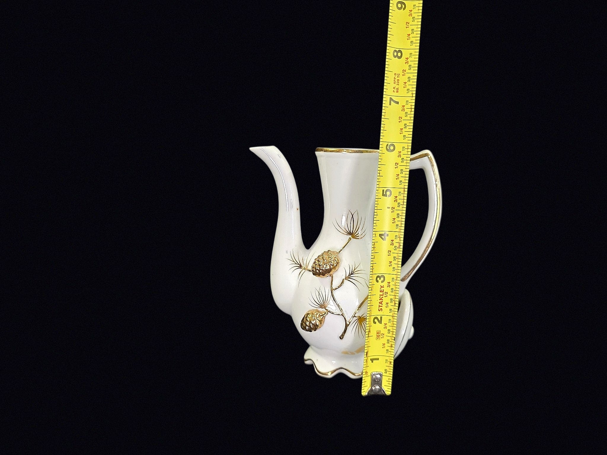 Grantcrest Japan Porcelain Pinecone Ewer