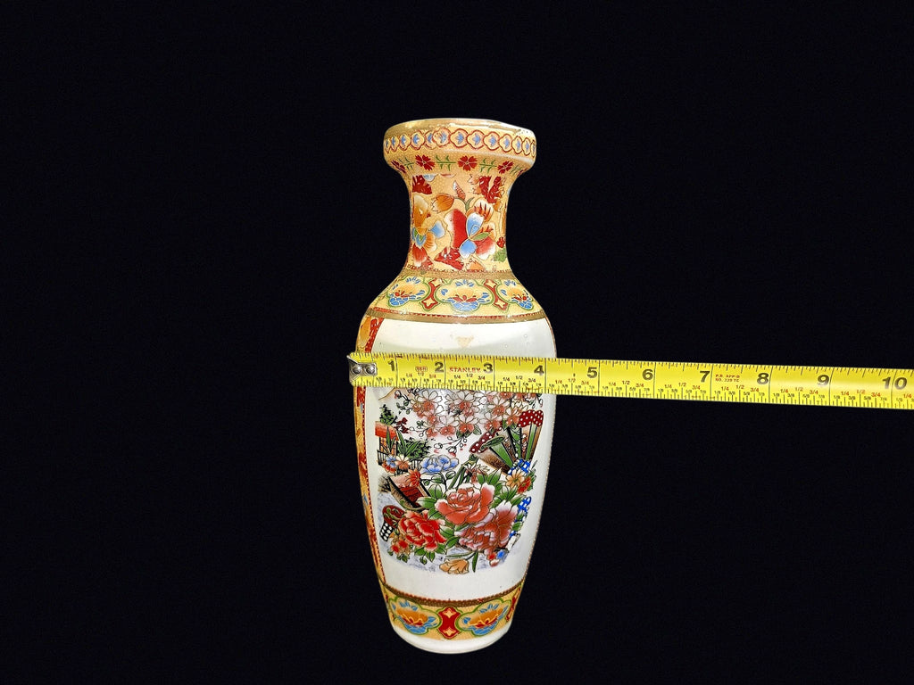 Satsuma Style Porcelain Baluster Vase Late 20thC