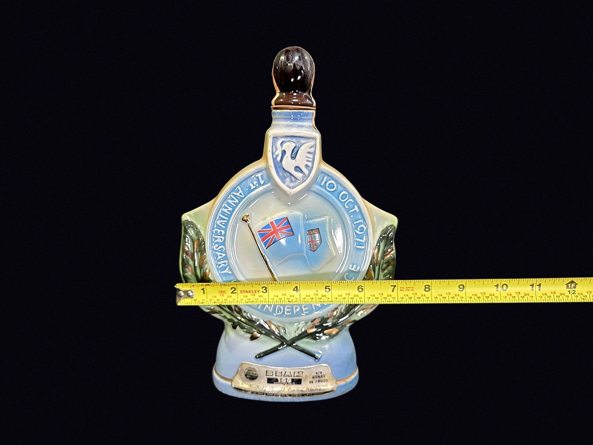 Jim Beam 1971 Fiji Independence Decanter