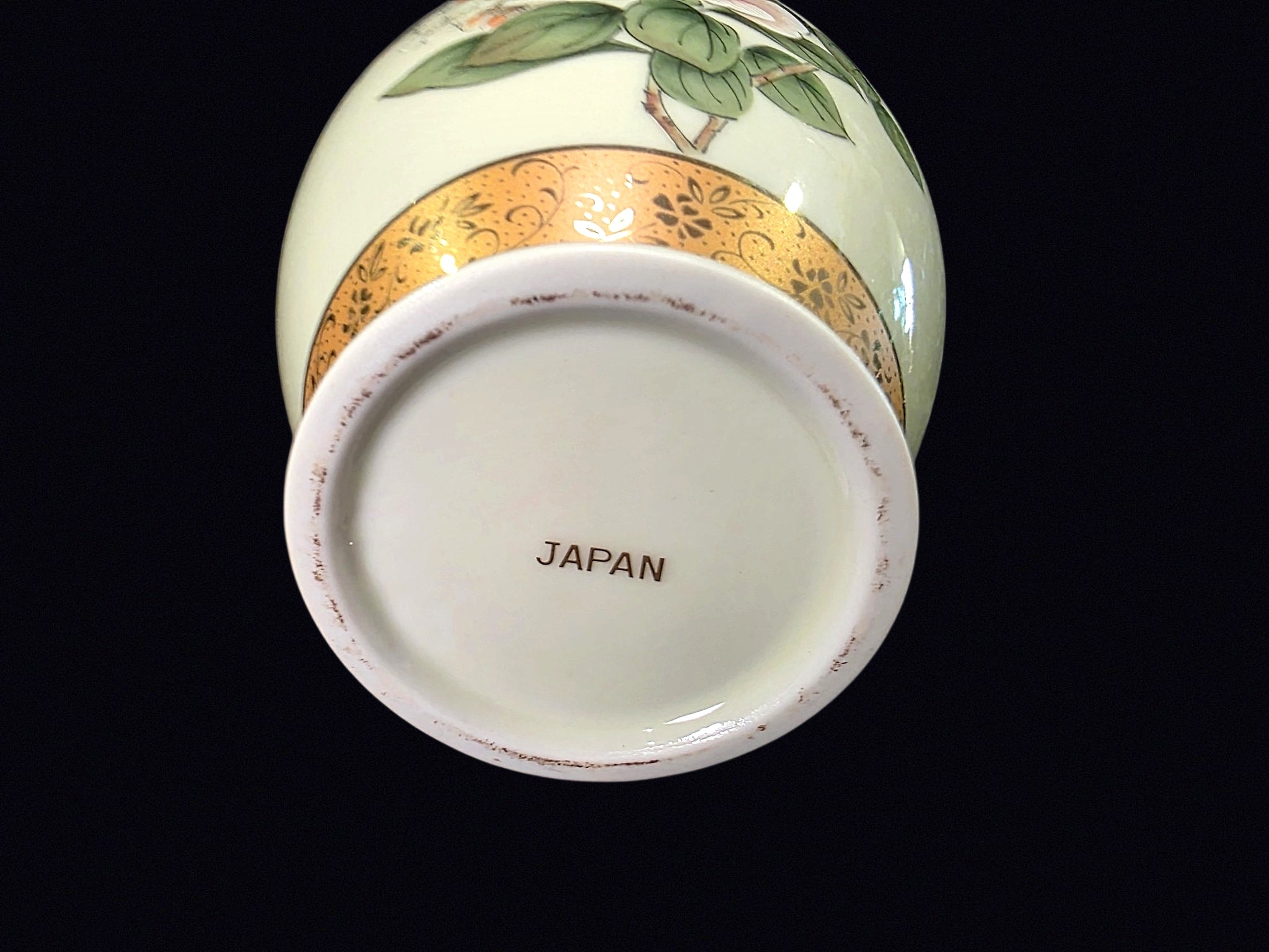 Japan Porcelain Ginger Jar Bird Floral Gilt Lid
