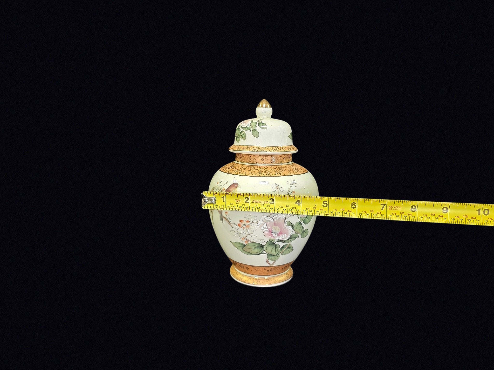 Japan Porcelain Ginger Jar Bird Floral Gilt Lid