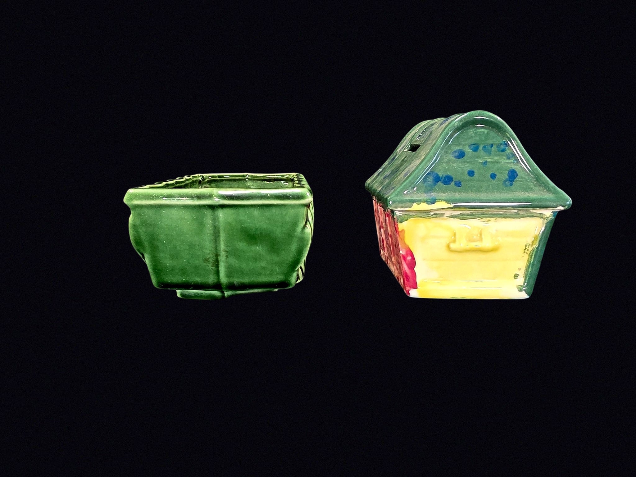 USA Pottery Leaf Planter & House Bank Lot