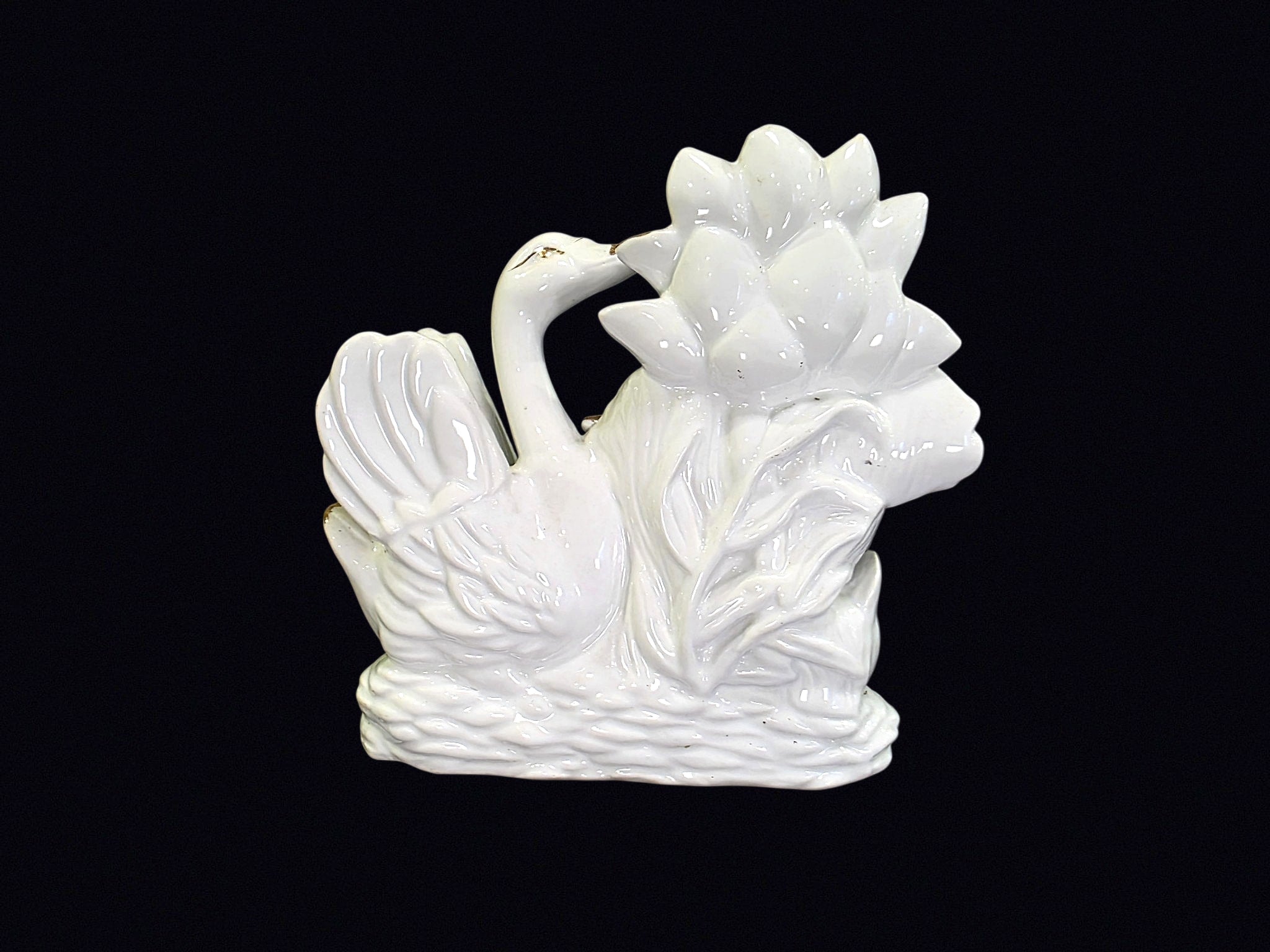 Daniel Brand Porcelain Swan Pair Figurine