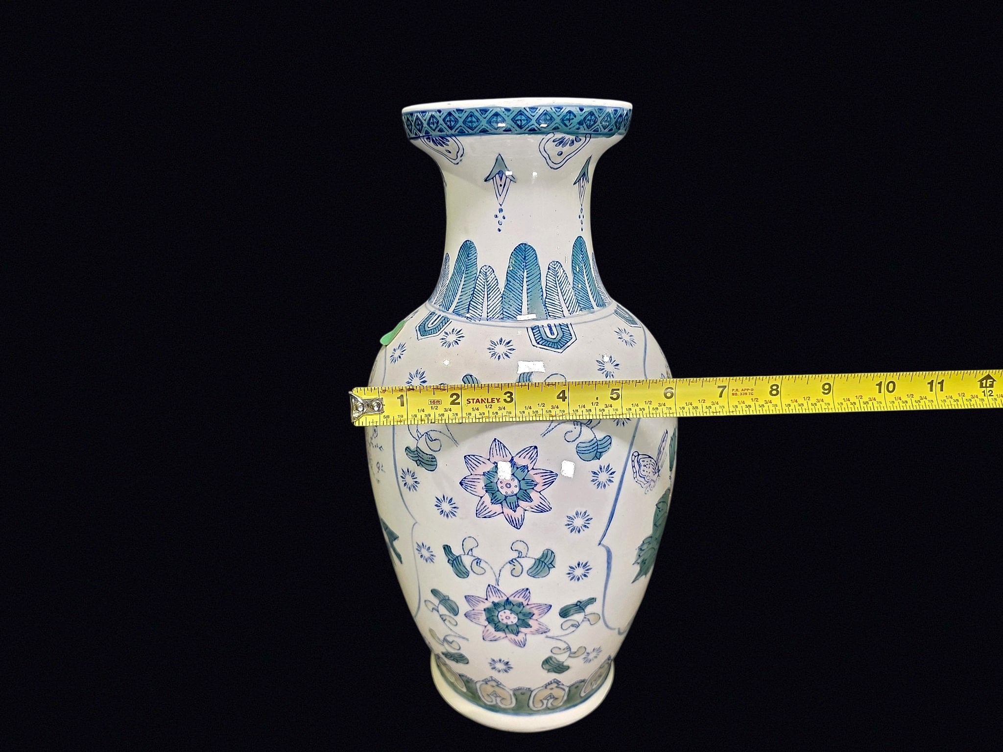 Chinese Famille Rose Porcelain Baluster Vase