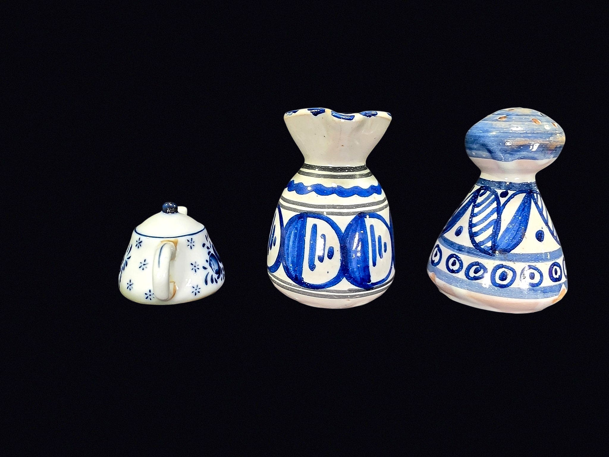 Spanish Blue White Pottery Lot Delft Teapot