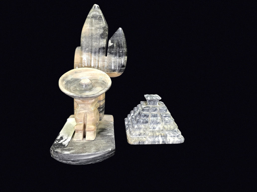 Mexican Onyx Siesta Figure & Chichen Itza Lot