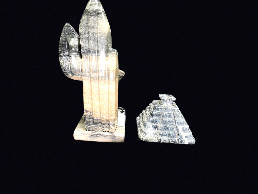 Mexican Onyx Siesta Figure & Chichen Itza Lot