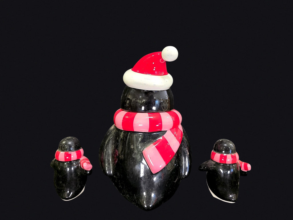 Sleddin Hill 2007 Ceramic Cookie Jar Shaker Set