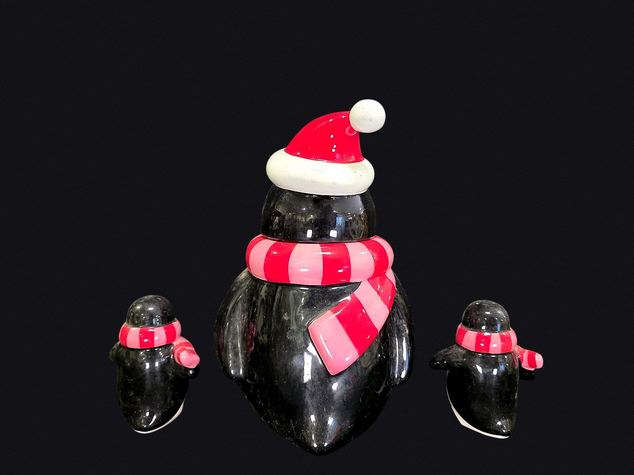 Sleddin Hill 2007 Ceramic Cookie Jar Shaker Set
