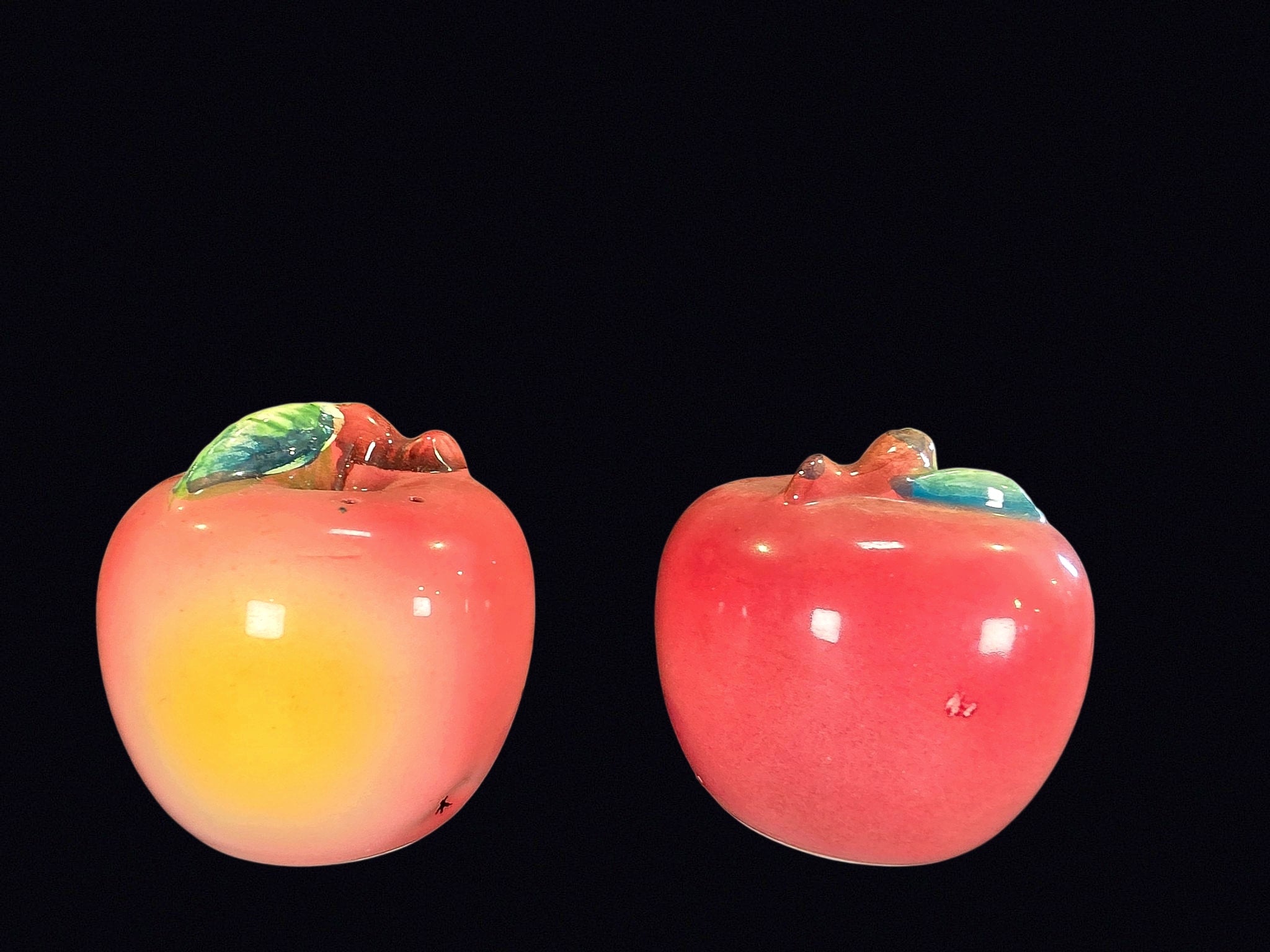 Japan Ceramic Apple Salt Pepper Shakers 1950s