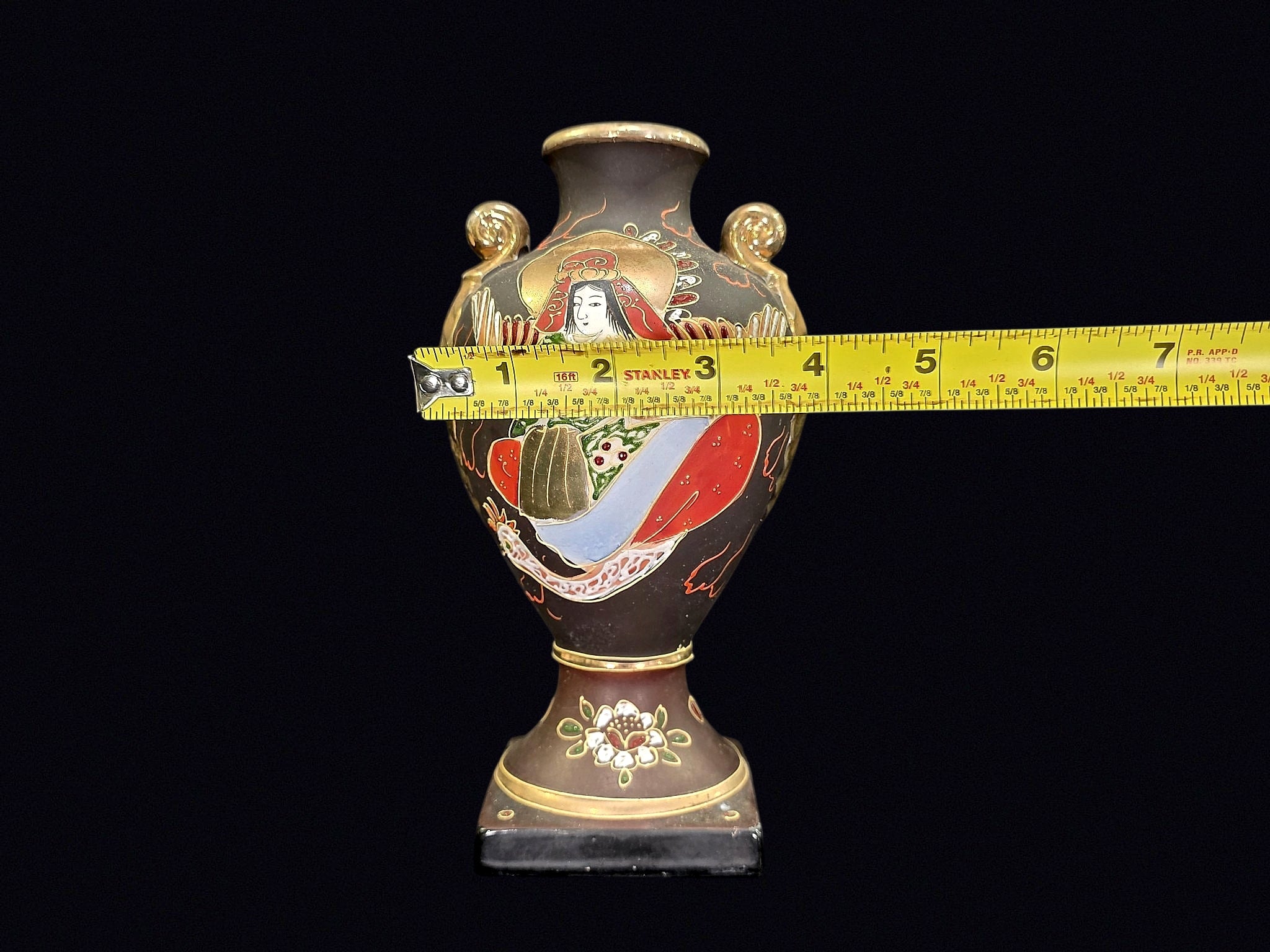 Satsuma Moriage Immortals Vase Japan c1952
