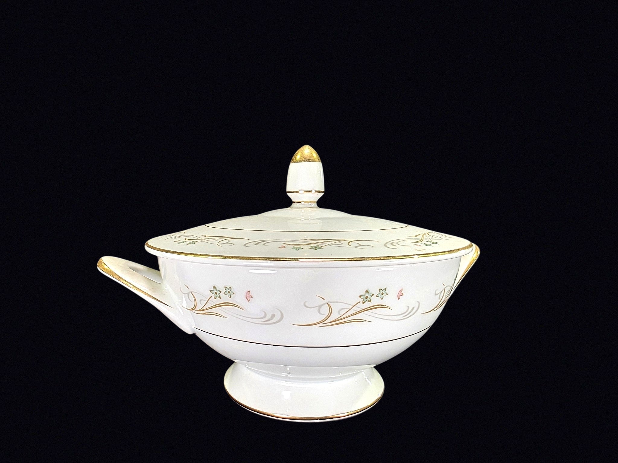 Sango Belaire Porcelain Covered Sugar Bowl
