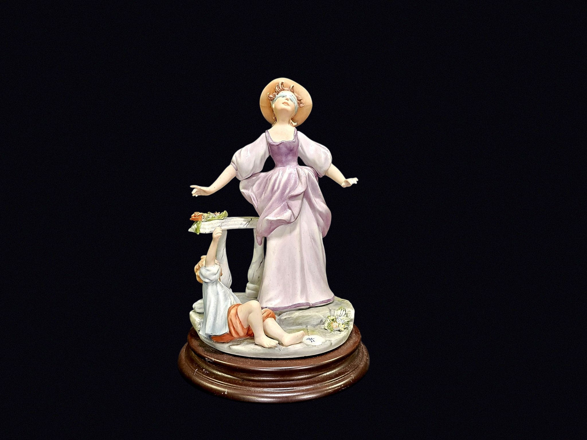 Capodimonte Style Mother Child Porcelain Figure