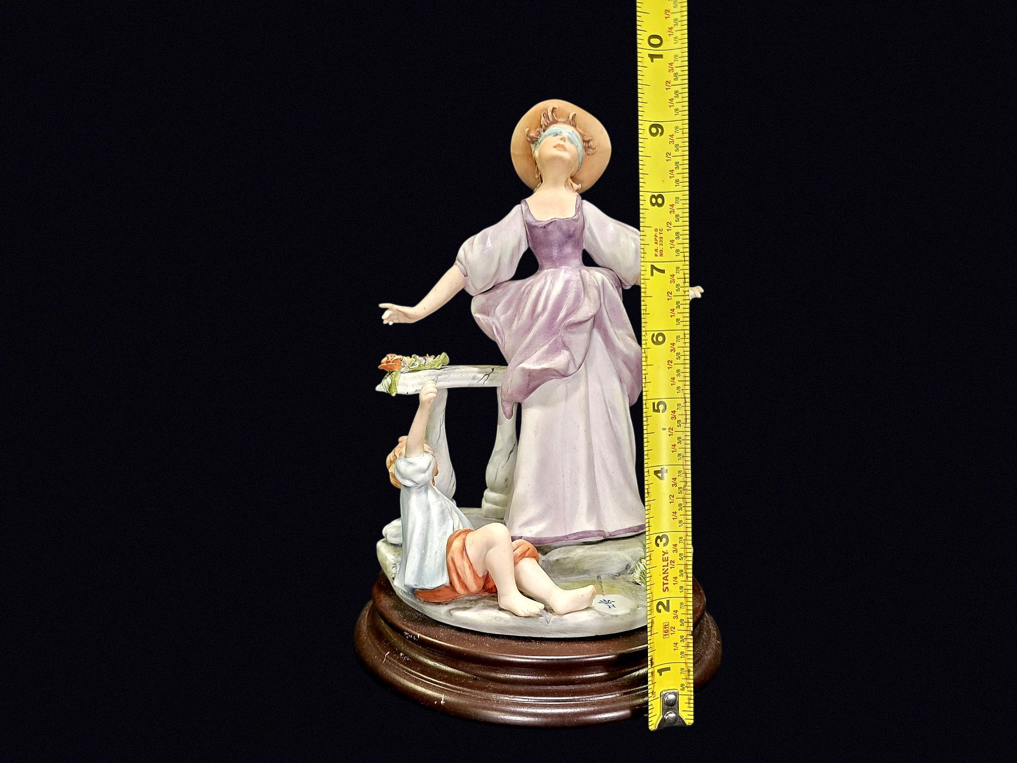Capodimonte Style Mother Child Porcelain Figure