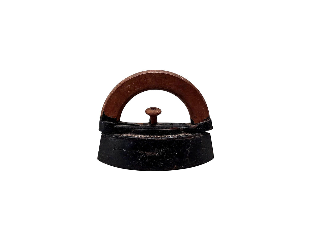 Mrs Potts Cast Iron Sad Iron Detachable Wood Handle c1880