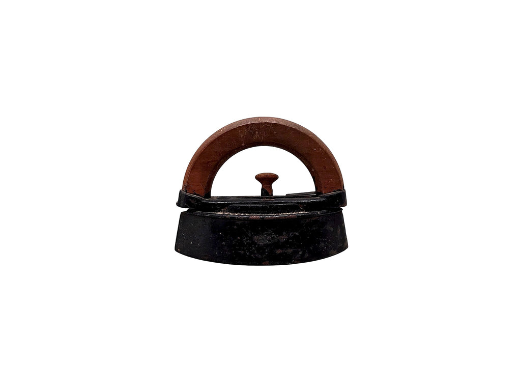 Mrs Potts Cast Iron Sad Iron Detachable Wood Handle c1880