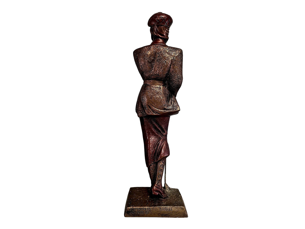 Austin Productions Danel 1990 Lady Golfer Sculpture